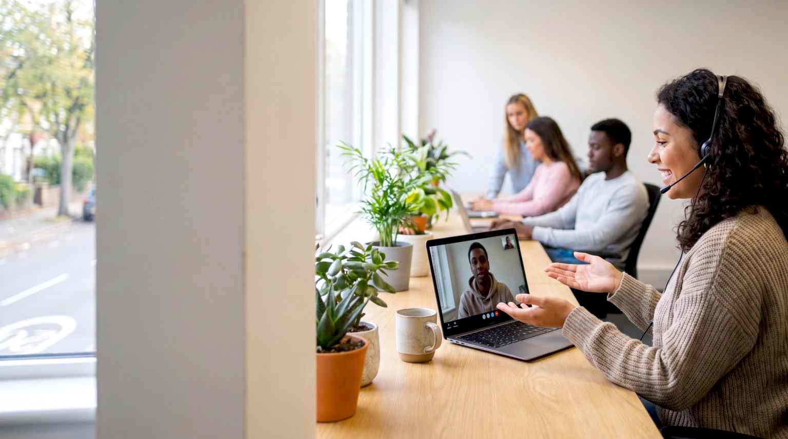 Advisor helping a student on a video call